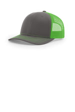 Richardson 112 Charcoal Neon Green - front Model